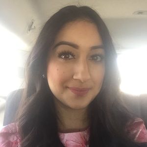 Meet your Posher, Ana cristina